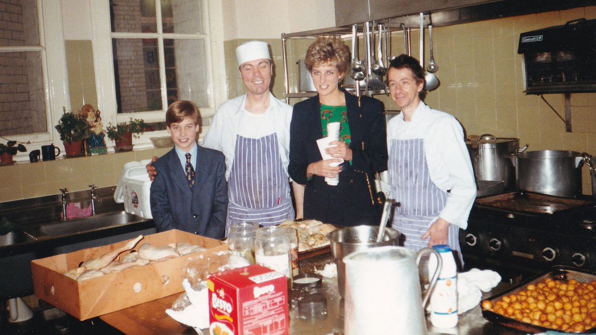 Modern Monarchy tweet media