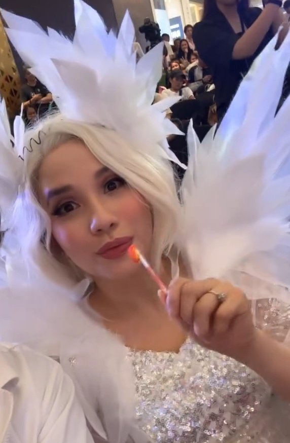 how i love blonderylle so much 😭🤍 whole ootd pic plsss 🥹🫶 <a href="/anakarylle/">karylle</a>