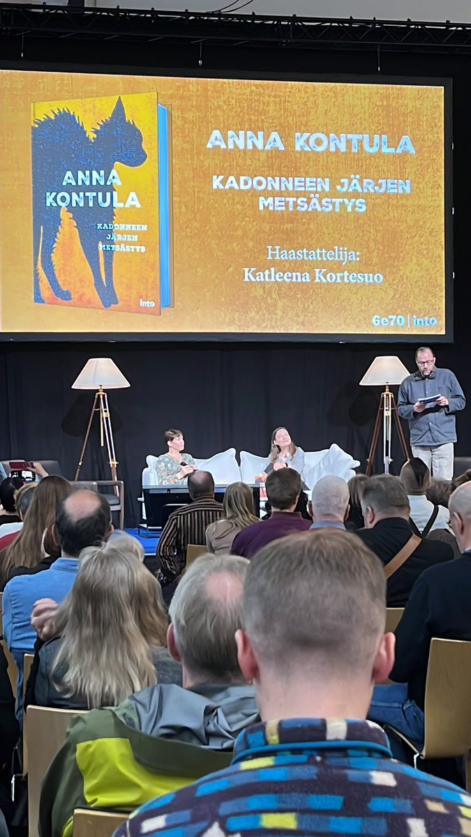 Vasemmisto ennen: Terapiayhteiskunta kaikille! Tunteet mukaan päätöksentekoon!

Johtava suomalainen vasemmisto-intellektuelli nyt: Terapiayhteiskunnasta toimintayhteiskuntaan! Tunteista ei voi puhua järjellä, ja maapalloa ei pelasteta tunteilla.

#kirjamessut