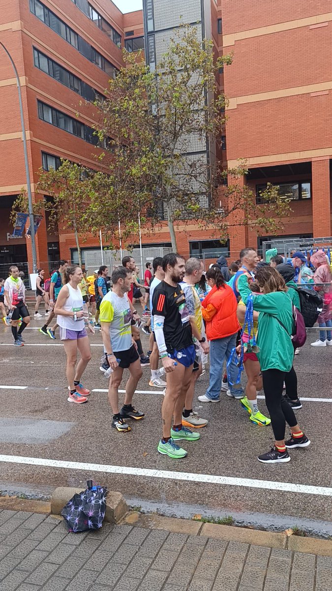 fperegril's tweet photo. La marca, que fue buenísima, lo de menos. @MedioMaratonVLC #VLC #ValenciaHalf https://t.co/StDsLUJ7aY