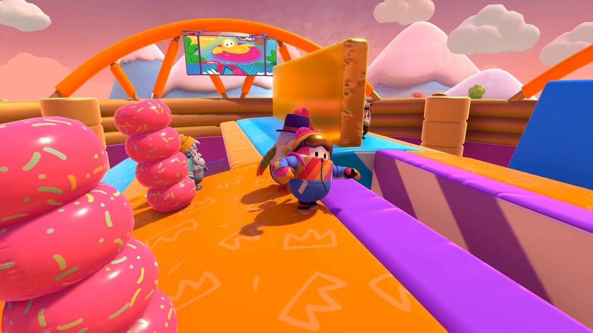 In my four years of playing fall guys, I never knew that roll off had a medieval skybox until now 🥲