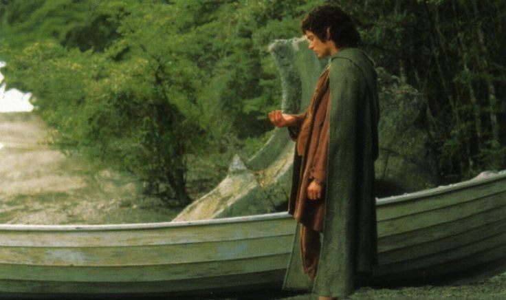 lotrolog's tweet photo. Kaçma planını uygulamak için yüzüğü tekrar taktı. O sırada Gimli ve Legolas, Minas Tirith’e gitmenin doğru olacağını söylüyordu. Aragorn ise, Frodo’nun doğuya, kendisi, Sam ve Gimli’yle gitmesinin yeterli olacağını beyan etti. Birden Boromir’in de orada olmadığını fark ettiler. https://t.co/ZvSUhhYG7z