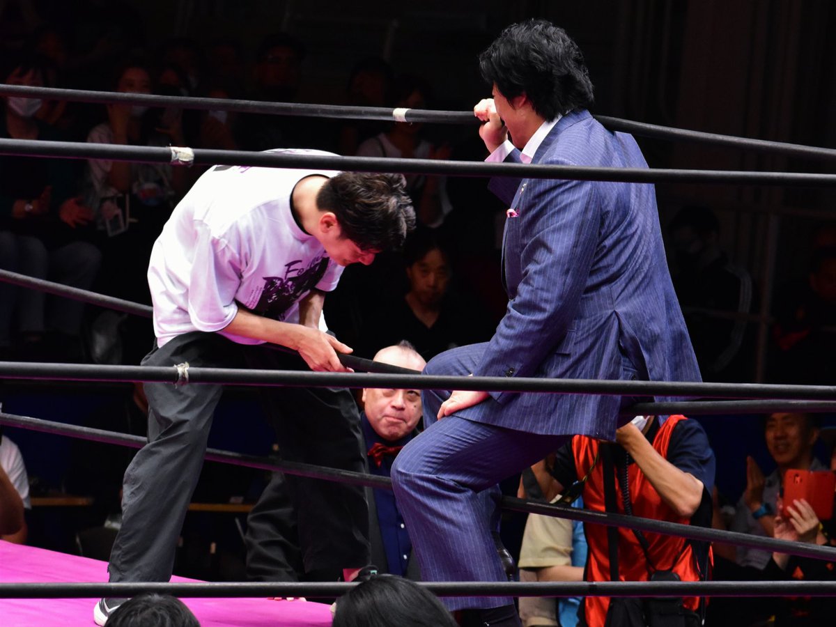 http_090noxxx's tweet photo. 2024.06.12(水)
Fortune Dream 9@後楽園ホール
井浦さんが退場されるときに
小橋さんがロープをぐっと上げてて
わたしのこころもグッとアツくなりました
この光景もチケット代金に含まれるの、
本当に意味がわからないです🙏
#小橋建太
#井浦新
#fd9 https://t.co/MZ8OQrA90T