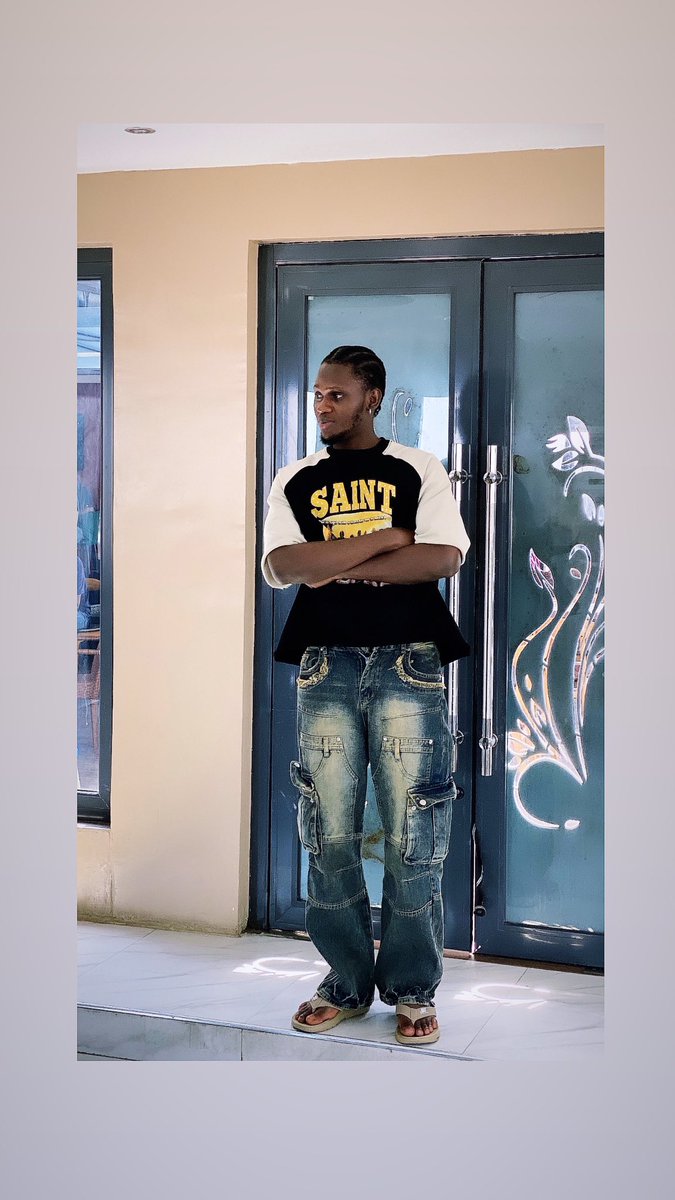 KenKhalifa16's tweet photo. You don see any fine boy today 😻😍 https://t.co/dAIZd3WlwV