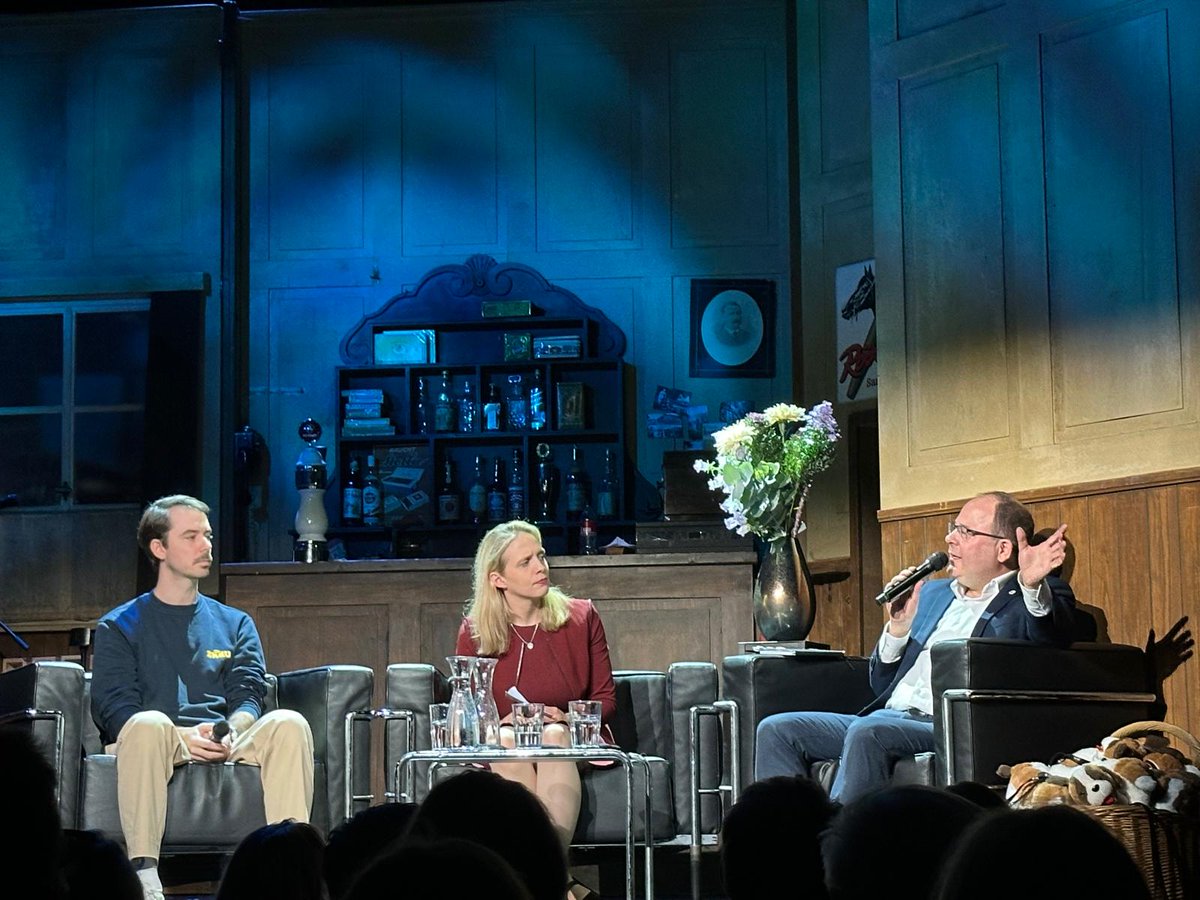 theGICHD's tweet photo. #Zurich: On stage at Bernhard Matinée, Dr. Batruch details how Zuerich hilft der Ukraine (ZhdU) aids Ukrainian hospitals, orphanages, &amp; care homes. Moderated by @LuziaTschirky, @tprivitelli also shares how with national authorities, we're advancing mine action efforts in #Ukraine https://t.co/wCn2oIJKH0