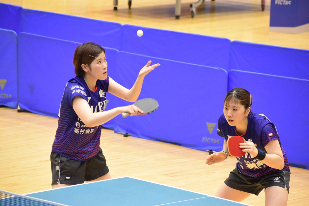j_05_t's tweet photo. 2024.10/25-27
全日本社会人卓球選手権大会

あきほちゃんここなちゃんダブルスベスト4おめでとうございます🥹🫶🏻
あまりお写真上手く撮れずだったけど表彰式の時のお二人可愛すぎてメロかった、、😭💞

#クローバー歯科フェアリーズ 
#大西瑚々那 選手
#下山秋帆 選手 https://t.co/5CGr63ASGy