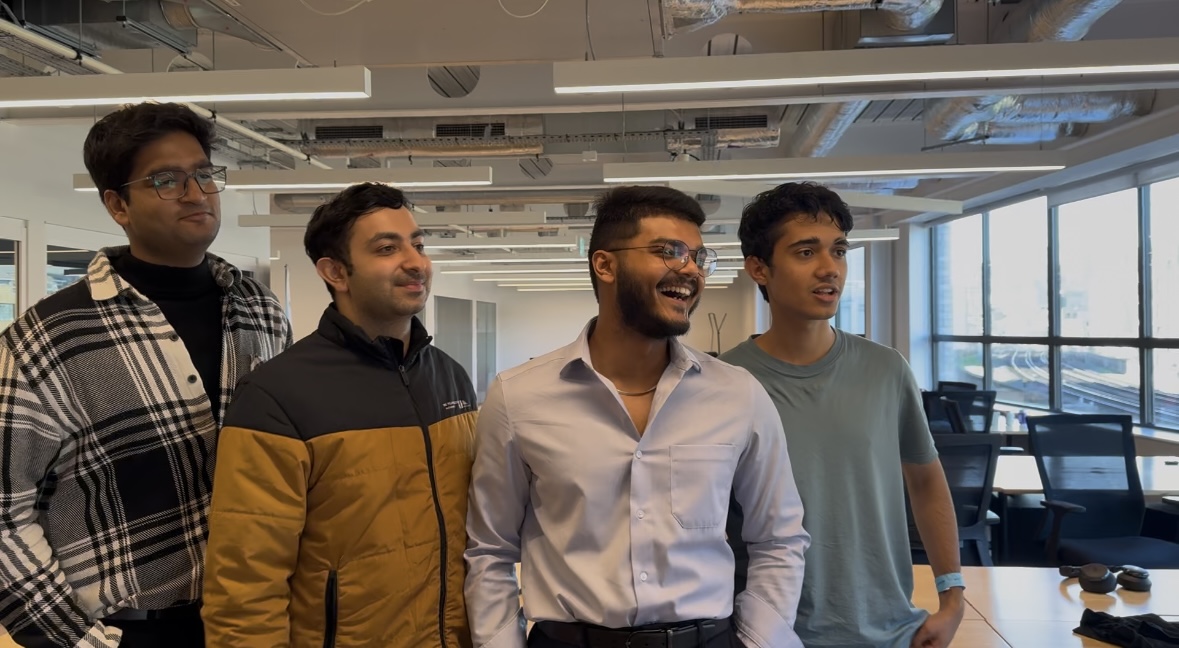 encodeclub's tweet photo. Encode London: Day 3 🇬🇧
Our devs have been hacking all weekend! 💻 🔥 Catch the pre- and post-submission moments—pure dedication!
Judging is underway, and we’re counting down to the 2pm finale. Can’t wait to see who takes the prizes! 🏆 #EncodeLondon https://t.co/aq2ZTk4A6b