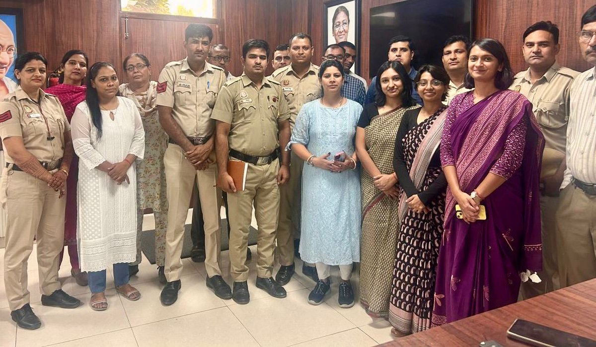 Varaha Impact Foundation (@varahaimpact) on Twitter photo On 21.10.2024, <a href="/pfappf/">People For Animals Public Policy Foundation</a> and our team facilitated a session on animal protection laws, hosted by @dcp_northwestdelhi. Adv Shaalini Agrawal was a key resource person and 50+ officers addressed rising crimes against animals. Grateful to Delhi Police for their dedication! #DelhiPolice On 21.10.2024, <a href="/pfappf/">People For Animals Public Policy Foundation</a> and our team facilitated a session on animal protection laws, hosted by @dcp_northwestdelhi. Adv Shaalini Agrawal was a key resource person and 50+ officers addressed rising crimes against animals. Grateful to Delhi Police for their dedication! #DelhiPolice