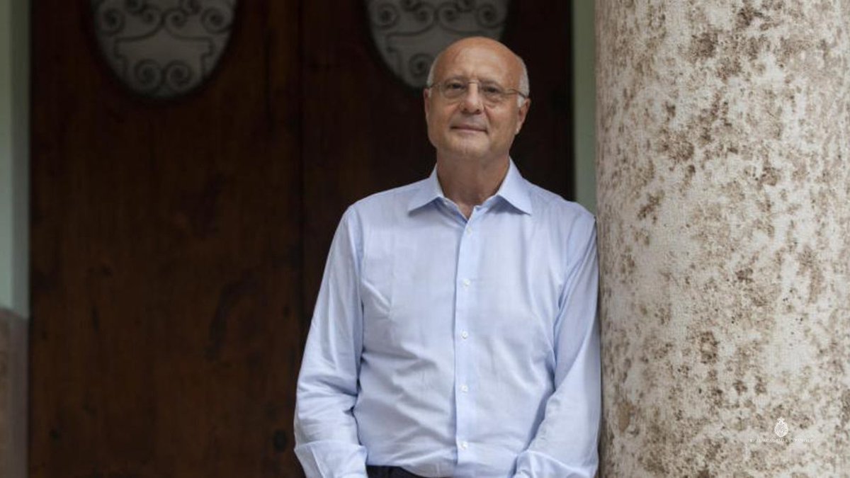 Siga en directo hoy a las 19 h el acto de ingreso en la Real Academia Española del filólogo Pedro Cátedra para ocupar la silla «A»: ow.ly/WAqc50TMuhv.