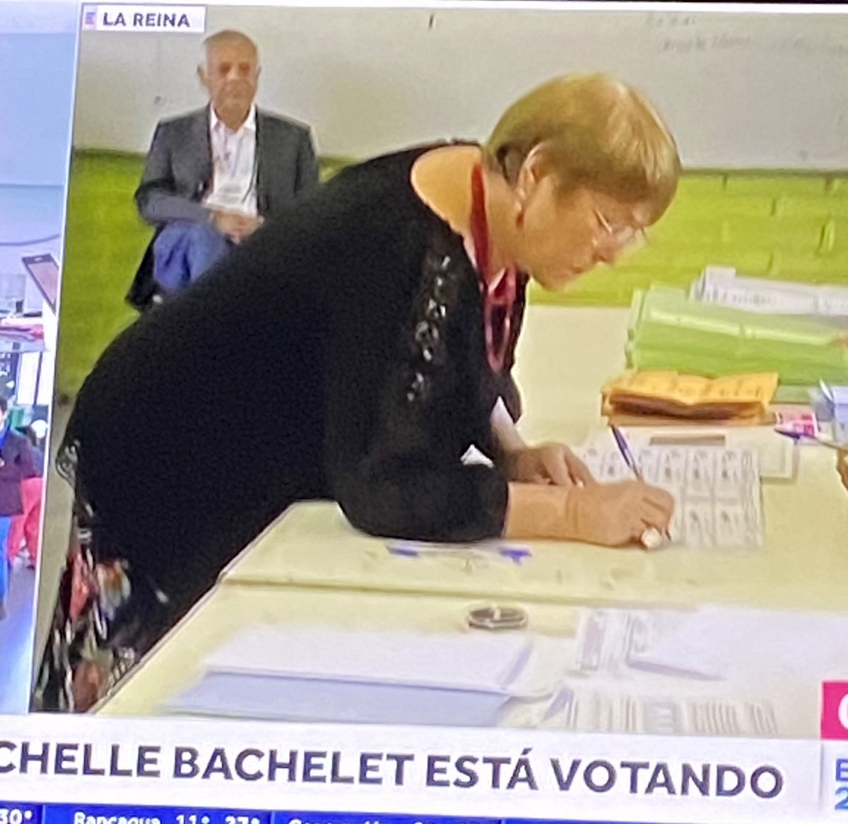 ohpudu's tweet photo. La reina https://t.co/ctFkdafliD