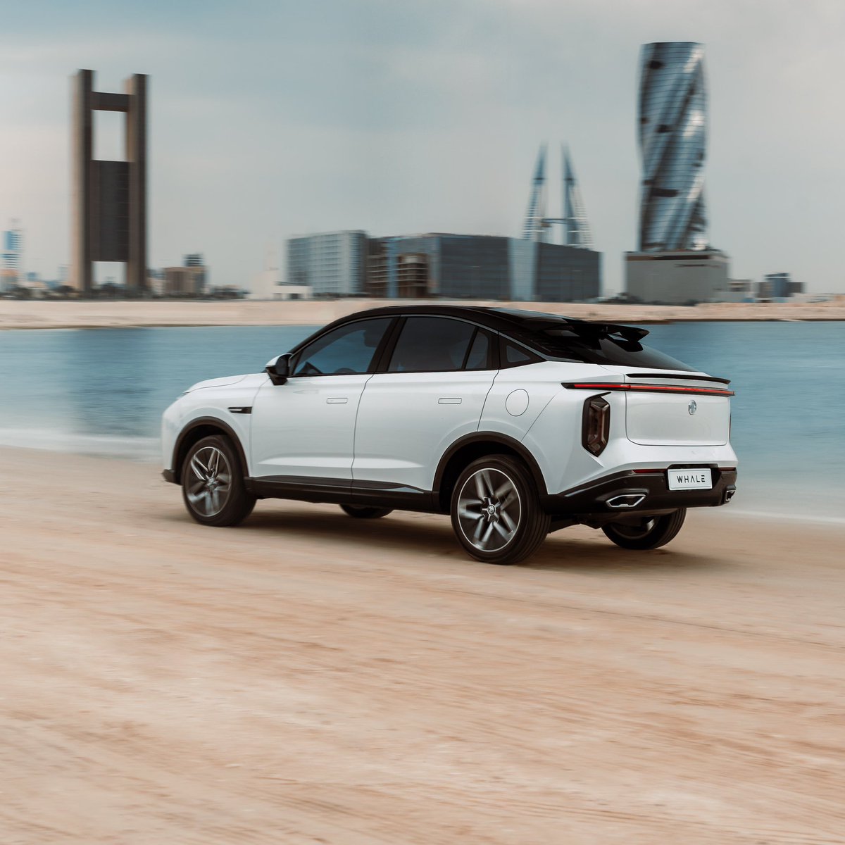 MG_Bahrain's tweet image. استمتعوا بمغامرة لا مثيل لها مستوحاة من أعماق البحار

Cruise in unparalleled comfort inspired by the endless beauty of the sea. 

#MGWhale #DrivenByPassion

#إم_جي_Whale​ #قيادة_بشغف