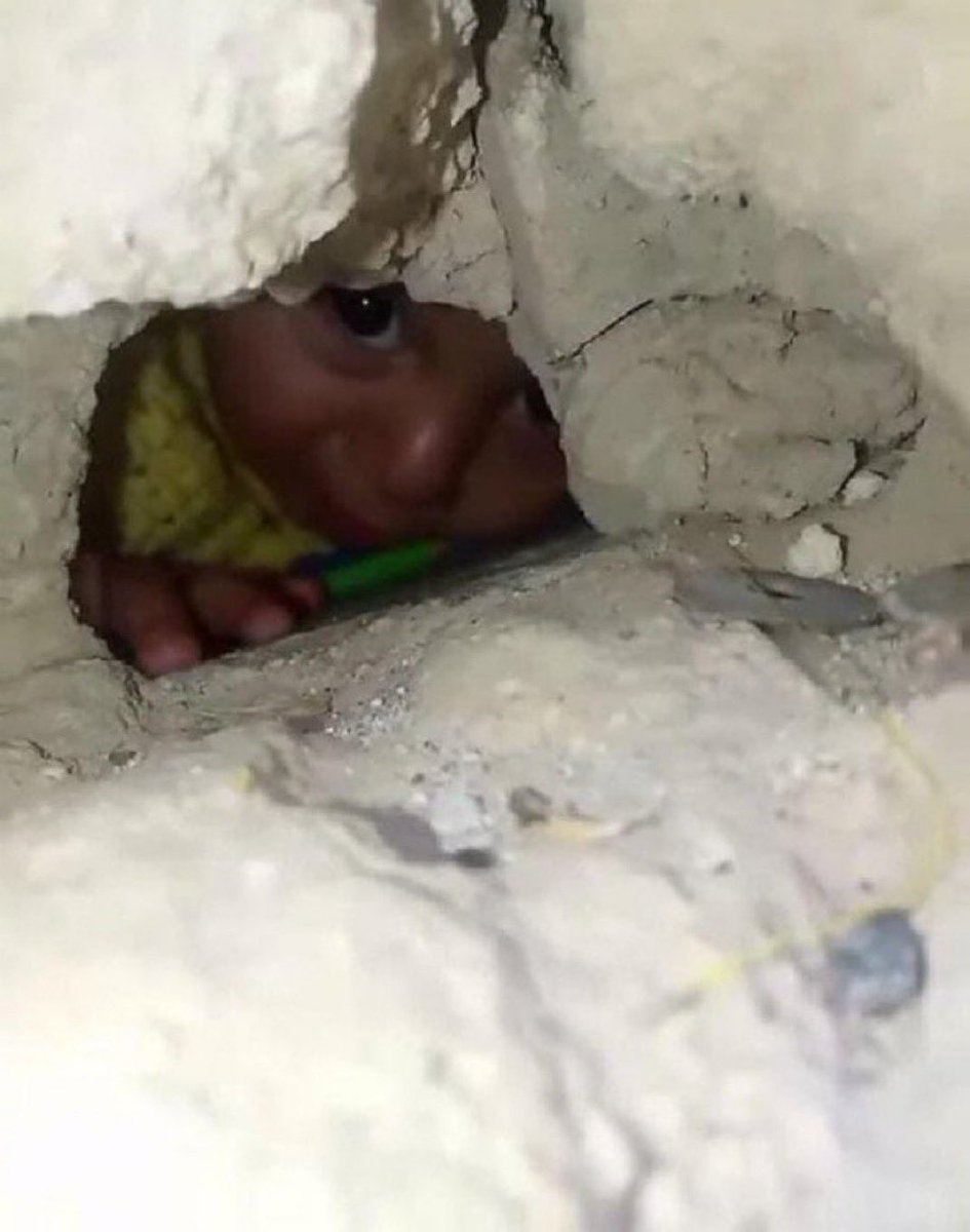 Save the child, world!
😭😭😭😭😭😭😭😭😭
#IsraelTerroristState #Palestine #Gaza #WorldNews