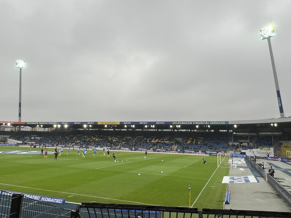 Flutlichtspiel 💙💛 #ebsprm #immerblaugelb