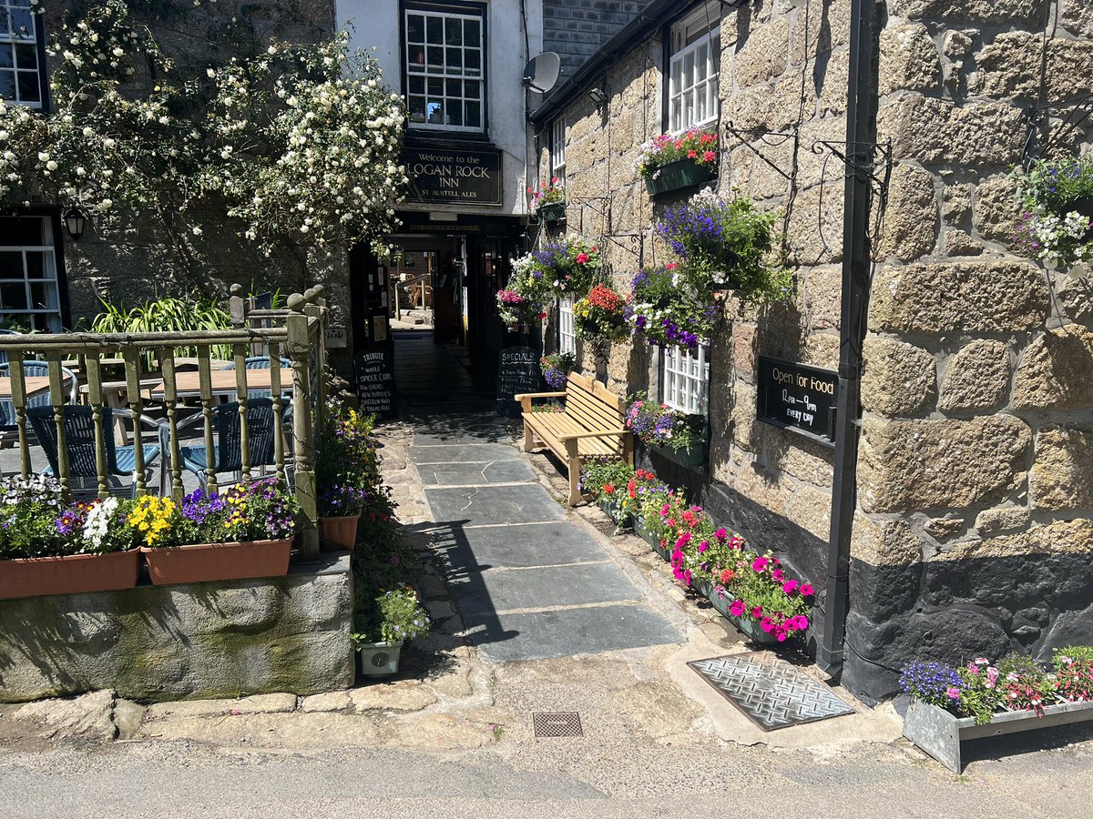 LoganRockInn's tweet photo. Super Sunday is here ! Sunday roast sirloin of 🥩St Pirans pork and Cornish lamb from 12-8pm @Etheringtons plus 20% off today for @RNLI @penleelifeboat @LifeboatDaySS @outonashout @CarsLogan @cornish_lobster @CornishPirates1 @PenzanceAFC @MouseholeAFC @RedruthRugby @cornwallccc https://t.co/hQjzgAwIai