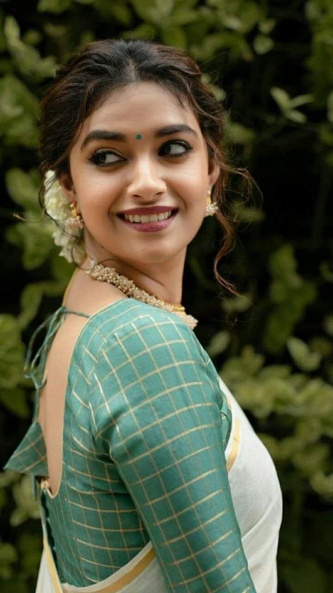BXrnp's tweet photo. புருஷன் கைய புடிச்சிட்டு நடக்கும்போதே பயப்படாம  ஏய் குண்டிராணி ன்னு கூப்பிட்றானே இந்த பொறுக்கி!

சீக்கிரம் சிக்னல் கொடுத்து புண்டைய நெரப்பிக்கணும் இவன் கஞ்சியால!!! https://t.co/PHm7bEDhFv