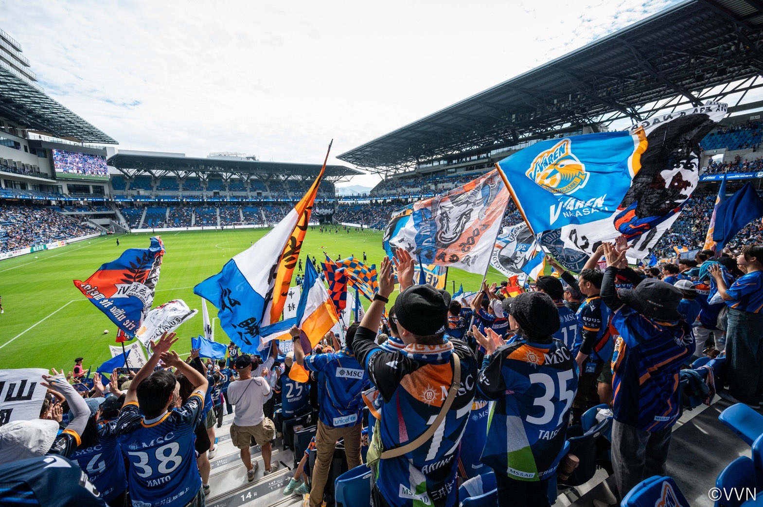 ペナルティ ピステ上下 セットアップ V・ファーレン長崎 楽天市場】サッカー ピステ 上下セット（ブランドペナルティ