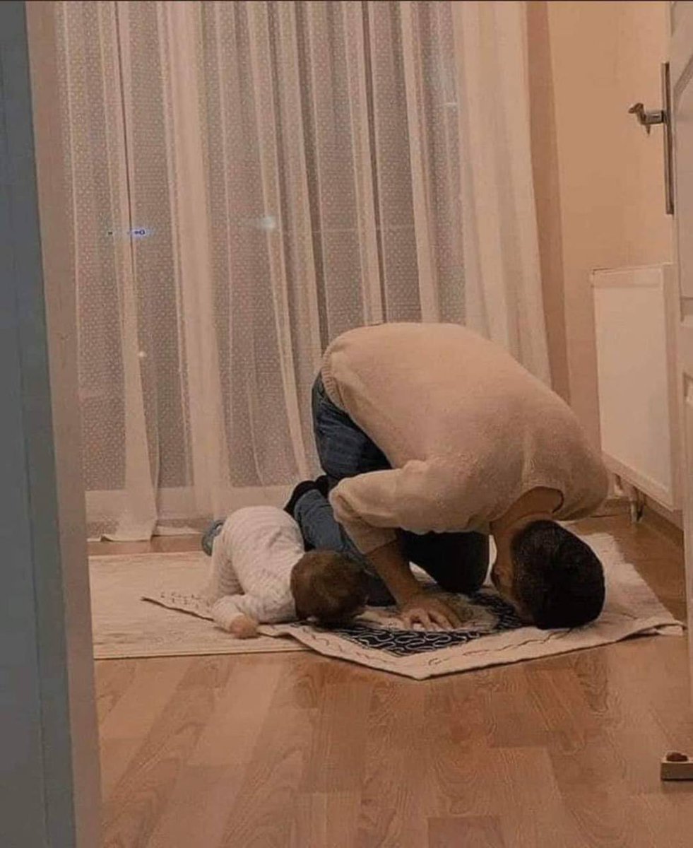 ْ

ْ

ْ

ْ

ْ

ْ

ْربُّوا أولادكم
ليكونوا أسوياء وأتقياء
قبل أن يكونوا مهندسين وأطباء .