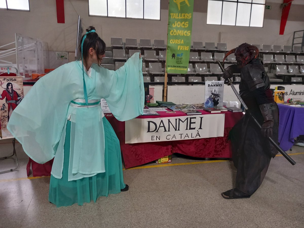 Coses que passen a la #firacomicFolgueroles #danmei #MDSZ