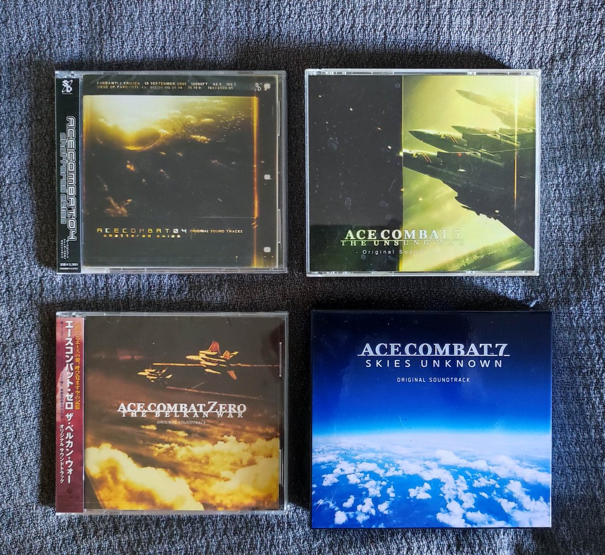 PolloHetan's tweet photo. Achats de fin de mois 👀
Du Nikke, la nendoroid Lala que GSC a enfin sorti, l'artbook Idolmaster Shiny Colors et les OST de Ace Combat 4 et Zero qui viennent en renfort des 5 et 7 🫡

#NIKKE #ToLOVEる #ACECOMBAT #ACECOMBAT4 #ACECOMBATZERO #idolmaster #Nendoroid #Goodsmilecompany https://t.co/g9OOwVykGV