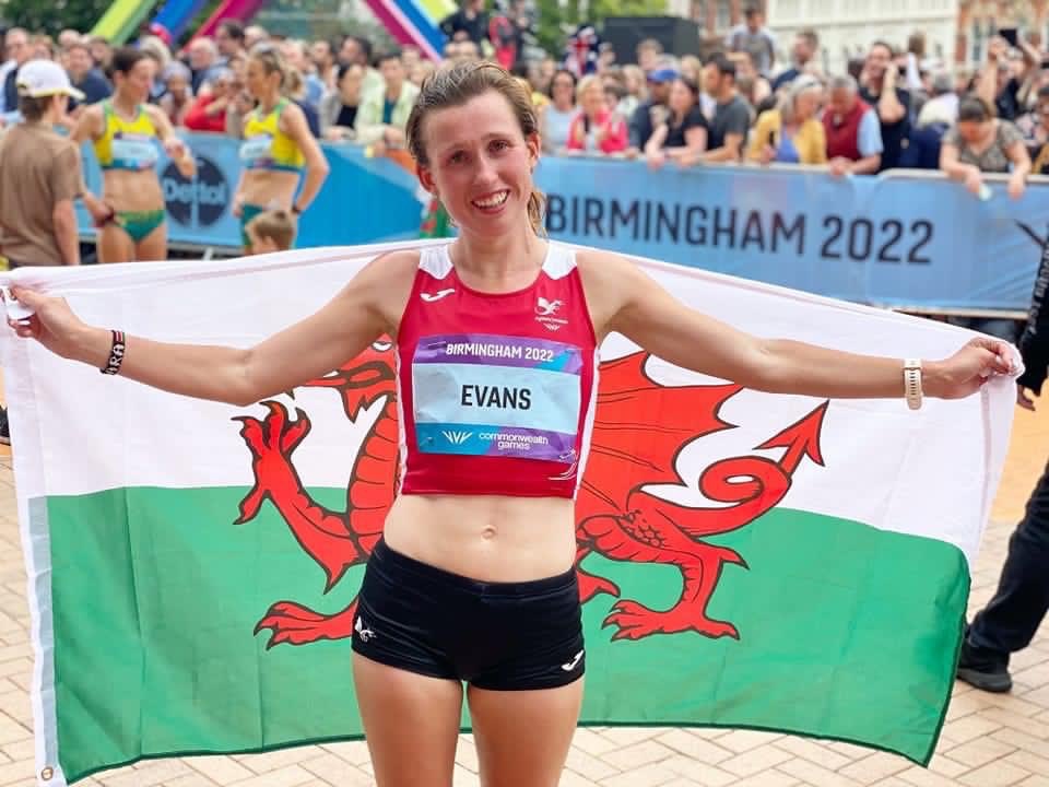 HUGE!!

Pontypridd Roadents’ Clara Evans has set a WELSH RECORD in the half marathon today at the 13.1 miles of Valencia.

1:09:00!!

Llongyfarchiadau <a href="/ClaraEvans4/">Clara Evans</a> 🏴󠁧󠁢󠁷󠁬󠁳󠁿