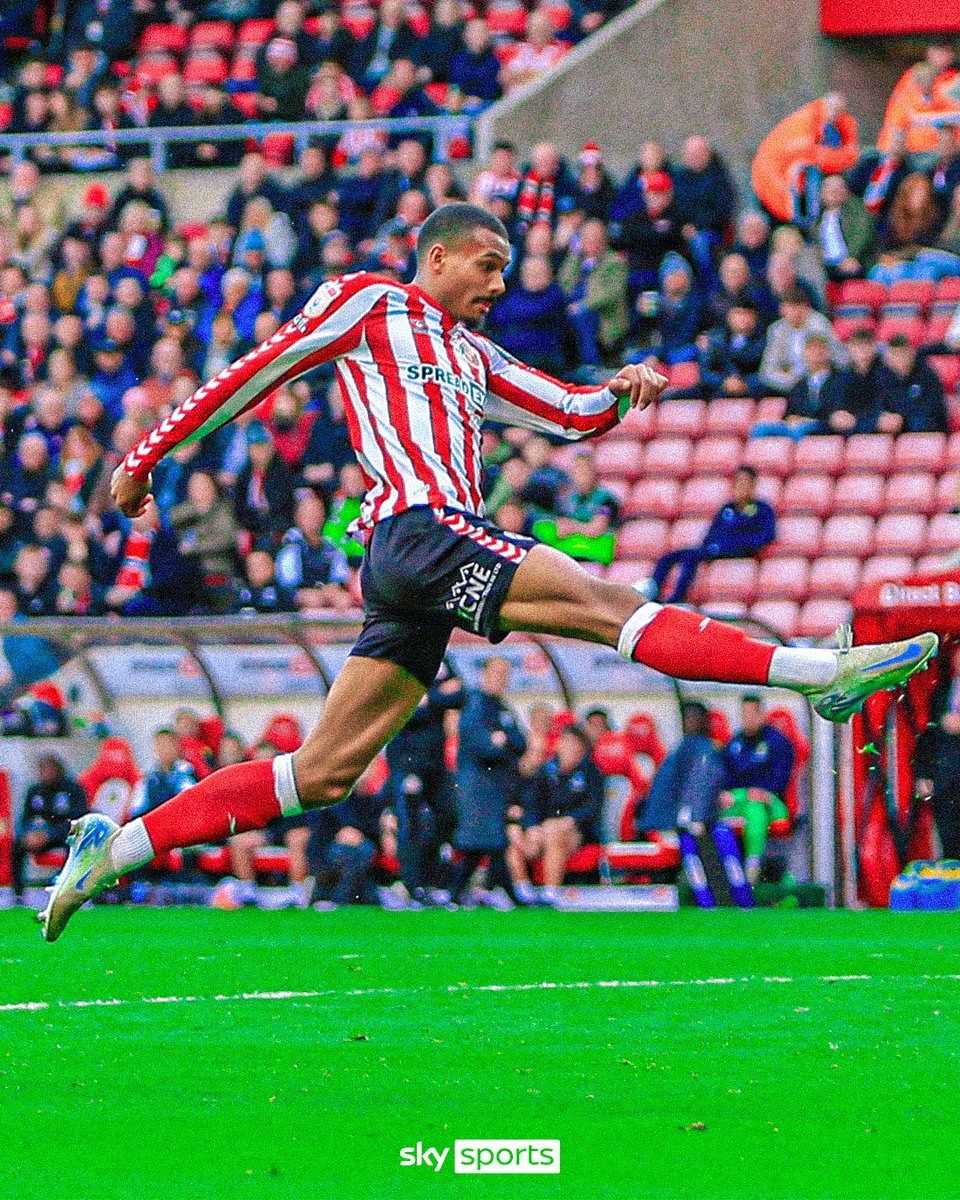 Nothing to see here, just Wilson Isidor in full flight scoring on the volley! 🤸‍♂️☄