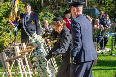 Herdenking 80 jaar bevrijding Brabantse Wal: ‘In één klap, soms letterlijk, worden zij volwassen’ dlvr.it/TFn7ZP