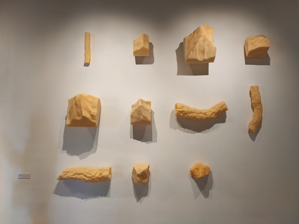 PratNur's tweet photo. Aquest matí de visita al Museu de Pintura de Sant Pol de Mar. Magnífica exposició "Exvots: el camí, la promesa i el destí", de la mà del comissari l'antropòleg Eliseu Carbonell.
#exvots #ulls #Perejaume #peu #cera
#SantPolDeMar
Visita: els caps de setmana fins el 26.01.2025. https://t.co/jKFKOatdMS