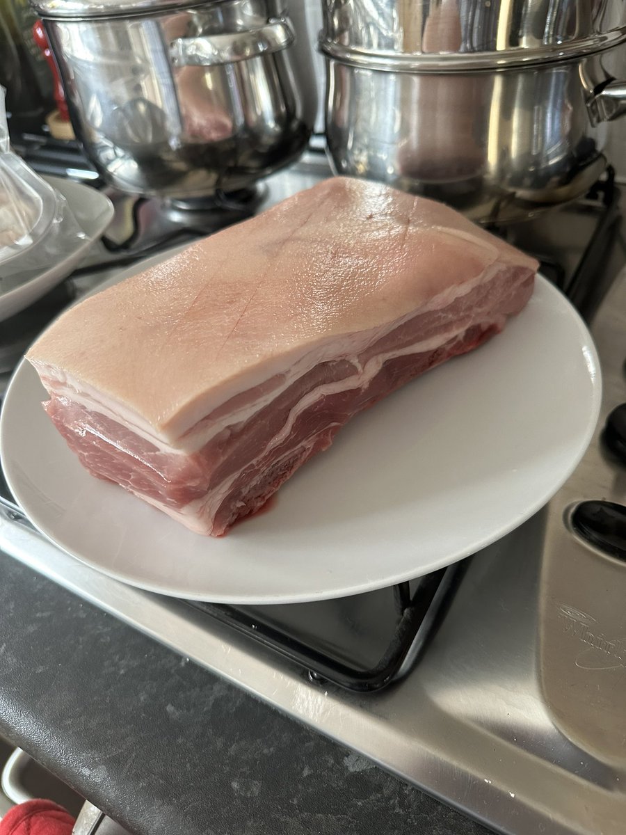 TimboHouston's tweet image. Culinary Twitter folks, any tips/hints on how to make this belly pork turn out succulent and super crispy? How long to cook to get best results? It’s 1.2kg.

@Wer_ko_der_ko @Nigella_Lawson @potterandy