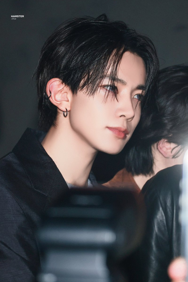 hamsterattack01's tweet photo. 241024 SOUND OF PRADA

#엔하이픈 #희승 
#ENHYPEN #HEESEUNG #ヒスン https://t.co/2LI9ZXeIRn