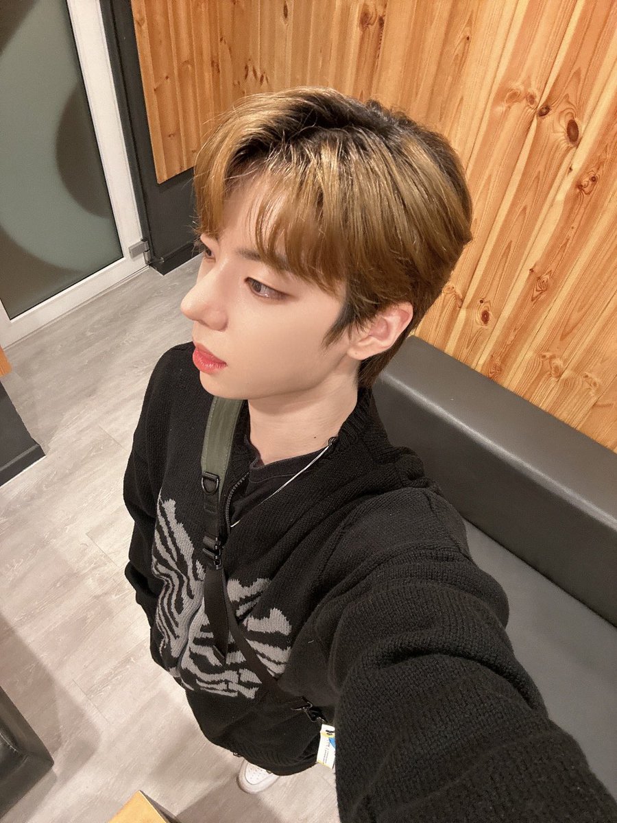 NINE_i_Firstone's tweet image. [#지호]

냥냥콩떡입니다!

#NINEi #나인아이 #JIHO