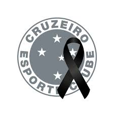 cavalinhodocec's tweet photo. Ataque da Mancha Verde ao ônibus da Máfia Azul com torcedores do Cruzeiro que estavam voltando de Curitiba deixou 12 feridos e 1 morto.

O ataque aconteceu na Fernão Dias na altura de Mariporã. Palmeirenses utilizaram barras de ferro, de madeira e fogo. https://t.co/KF1OOqoTG4