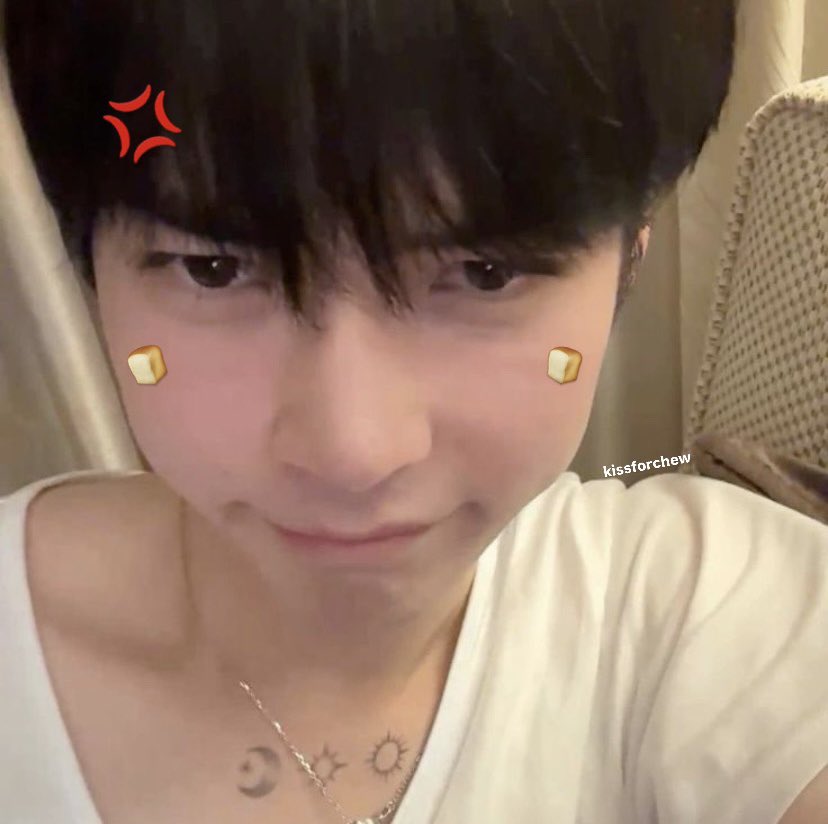 kissforchew's tweet photo. hii i’m iman ! not new to kpoptwt but need more zerose moots !🍡

★ she/they, 23, istj ! 
★ insane about mashu and hanbin 
★ love making friends, joke and make memes (very sarcastic) !

↻/ ♡ are very appreciated!🤍
[ #zerose #zerobaseone #kpoptwt #stantwt #moots #zerosetwt ] https://t.co/Buo7uMg2vu