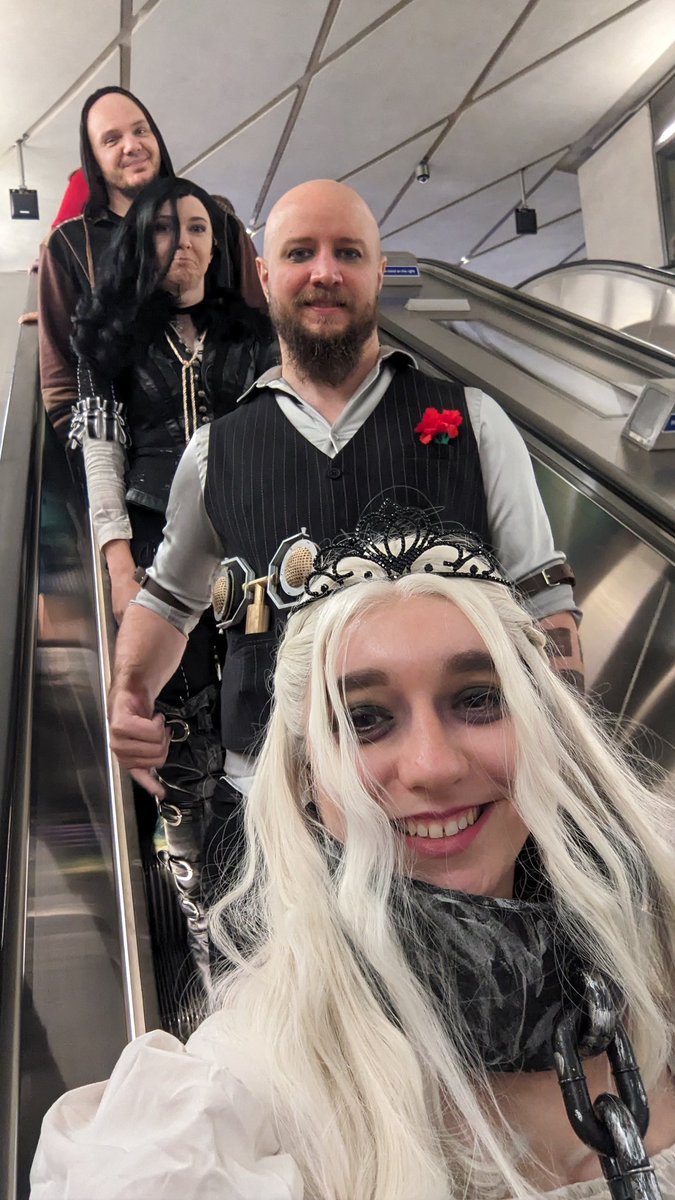 _PeriPeriwinkle's tweet image. some more photos from MCM yesterday! had such a good time 😁