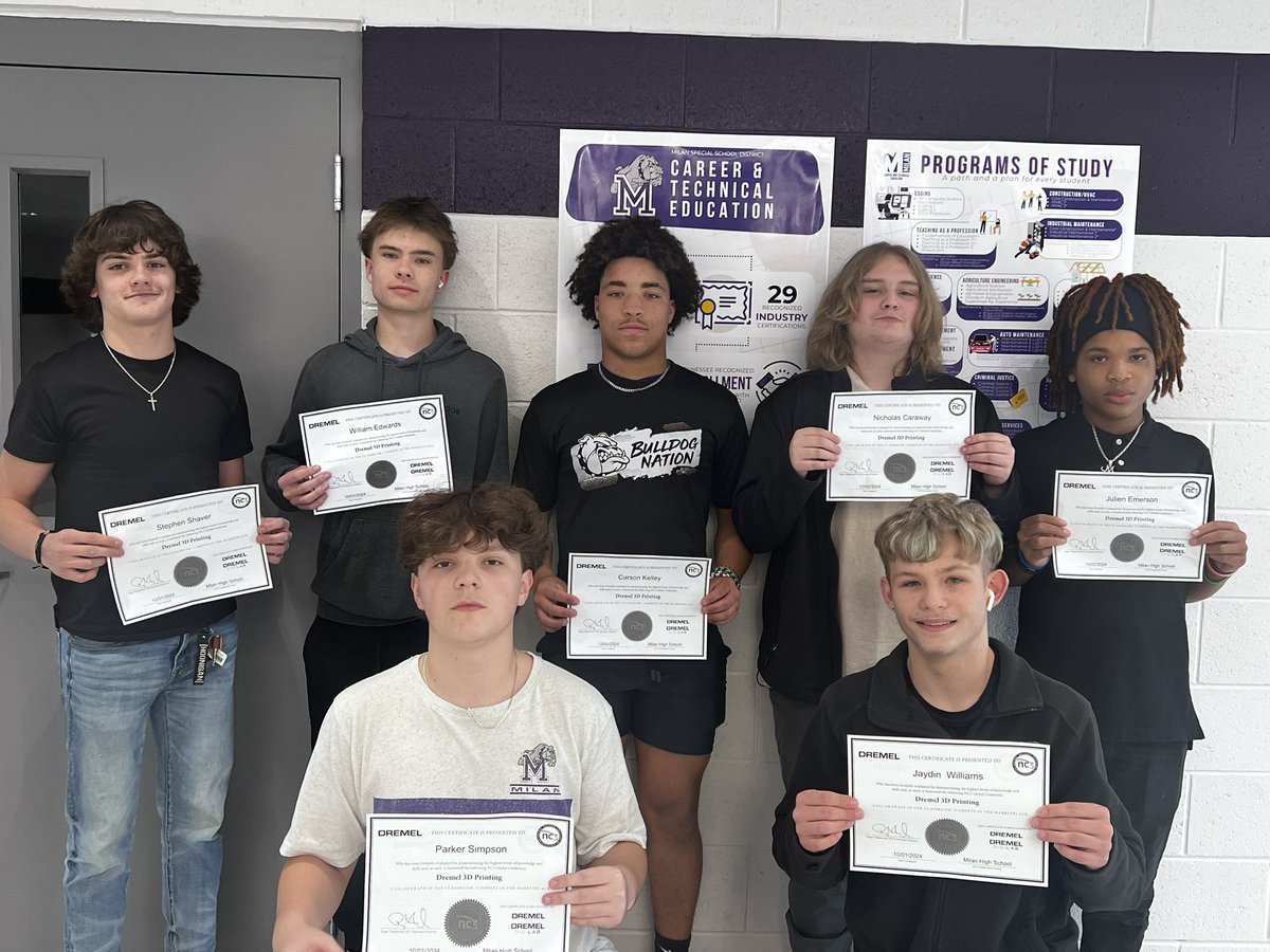 hassell_joey's tweet photo. It was another successful week for @MilanCTE. Students earned @TNedu promoted credentials through @Snapon_Tools multimeter & @dremel 3D printing. #exceedexpectations #apathandaplan #MilanAwesome https://t.co/hpsefDWsjs