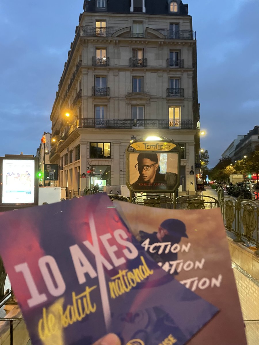 AF__Paris's tweet photo. 📷 Retour en images sur une semaine militante chargée !

🧑‍🏫 Mercredi, après un tractage dans le 3e arrondissement, les militants ont pu assister à un cercle de formation interne sur l'histoire des idées politiques donné par Antoine Charreau. https://t.co/fUfMp2f9i1