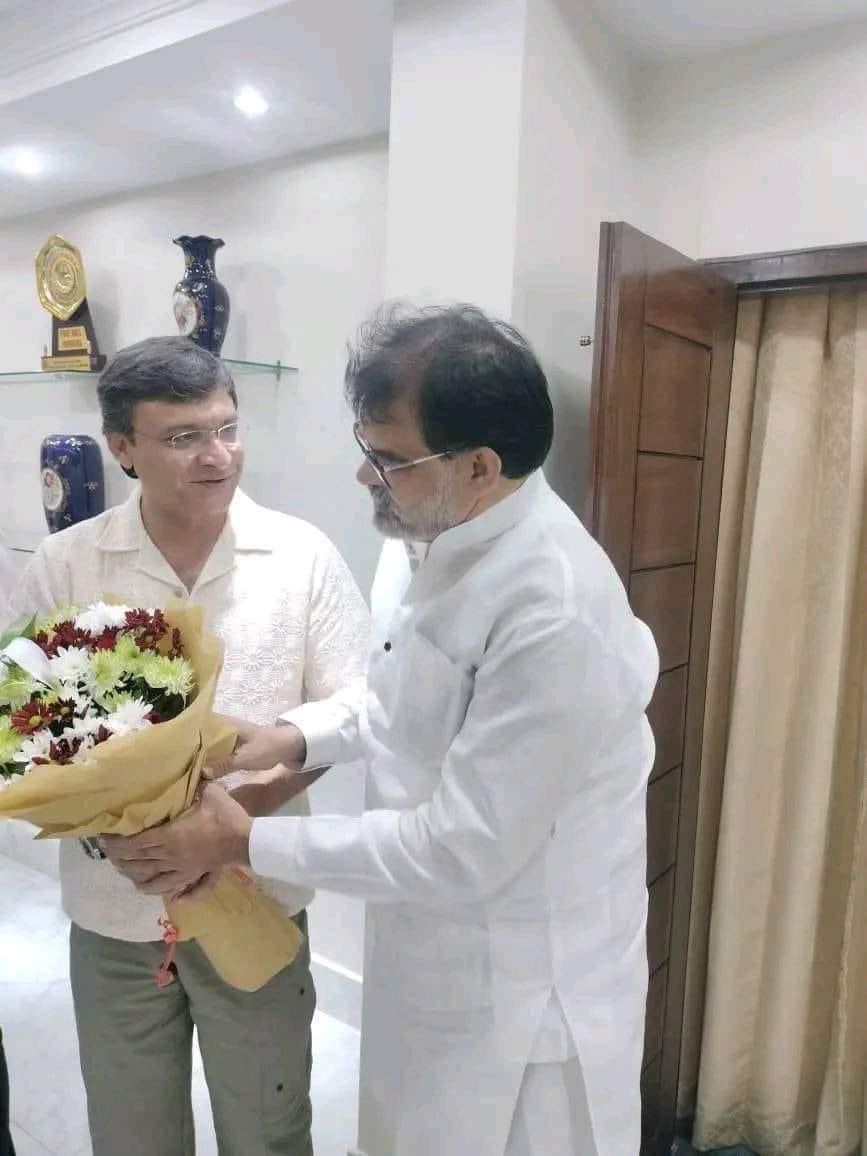 mohsinaddeen96's tweet photo. 🚨 Breaking News  📰 

#AIMIM Declares @FaiyazAhmed1961 As AIMIM Candidate From #Byculla #Mumbai Assembly Constituency, #Mumbai #MaharashtraAssemblyElections2024

@balala_ahmed @lashkariaraiees @asadowaisi https://t.co/Tr3FePPZ2w