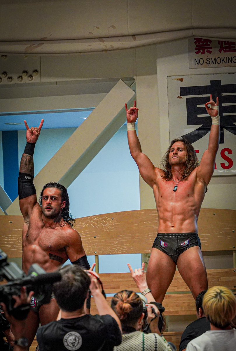pupupu2828s2's tweet photo. #njsjtl
#njpw
#BULLETCLUB
#WARDOGS
#DrillaMoloney
#Clarkconners
10.27 後楽園
何回もヒヤッとさせられたけど、無事勝利おさめてくれて良かった!😭🩷
普段しないガッツポーズしちゃったよ😭😭🩷 https://t.co/ntEV0q6BIA