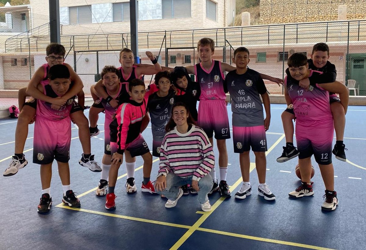 El <a href="/cblamojonera/">Club Baloncesto La Mojonera</a> se lleva de Vera la victoria frente a las infantiles ALMAZARA DE LUBRÍN 44-65, los infantiles MULTISERVICIOS MAJEAL 26-77  y las júnior CLÍNICA VIRGEN DEL ALCÁZAR 52-73.
En una estupenda mañana de domingo <a href="/AlmeriaFAB/">FAB Almería</a> 🏀.
#Cumplimos10años
