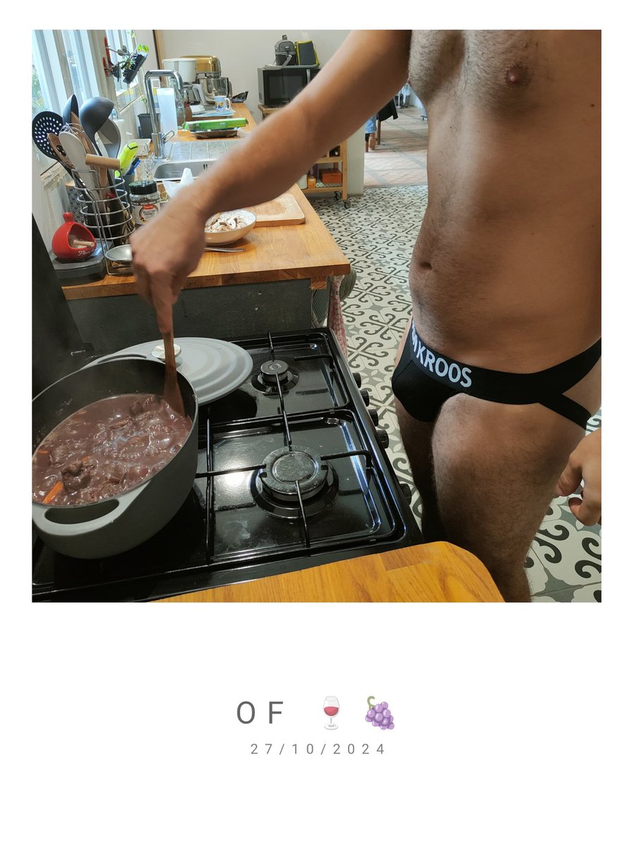 Two_broke_boys's tweet photo. #jockstrap https://t.co/30ps5MU8my