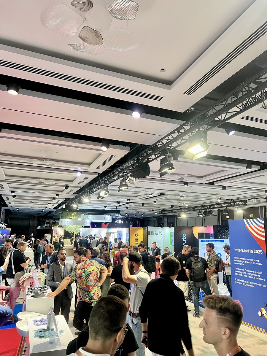 DavidThaDegen's tweet photo. It has been a fantastic first week in Dubai connecting with new people and growing in the space.  Attending these events are contagious and it’s inevitable to feel motivated.  

Representing Genzio on a global scale is something I am beyond proud of! 

#Genzio #Dubai https://t.co/YUnWfVLvBx