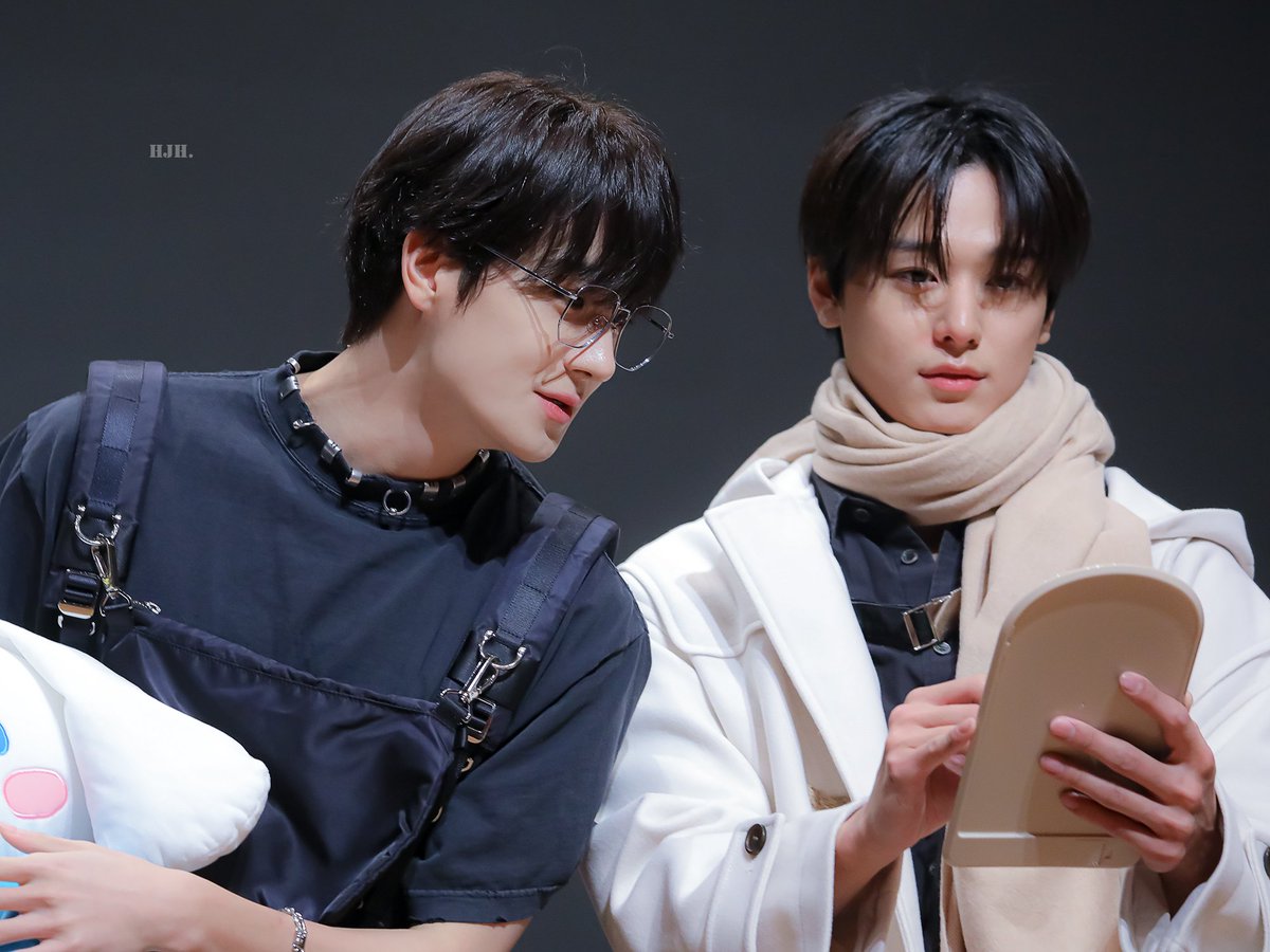 231216 🎨
#현재 #HYUNJAE #이재현 #THEBOYZ #더보이즈