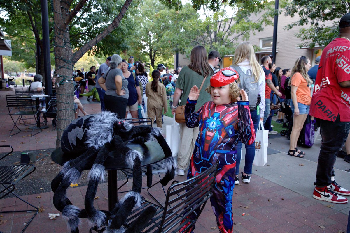 AllSportsLB's tweet photo. a fun halloween event yesterday in old town ..... there were monsters who were trick or treating ..... https://t.co/z6qQAufkDr