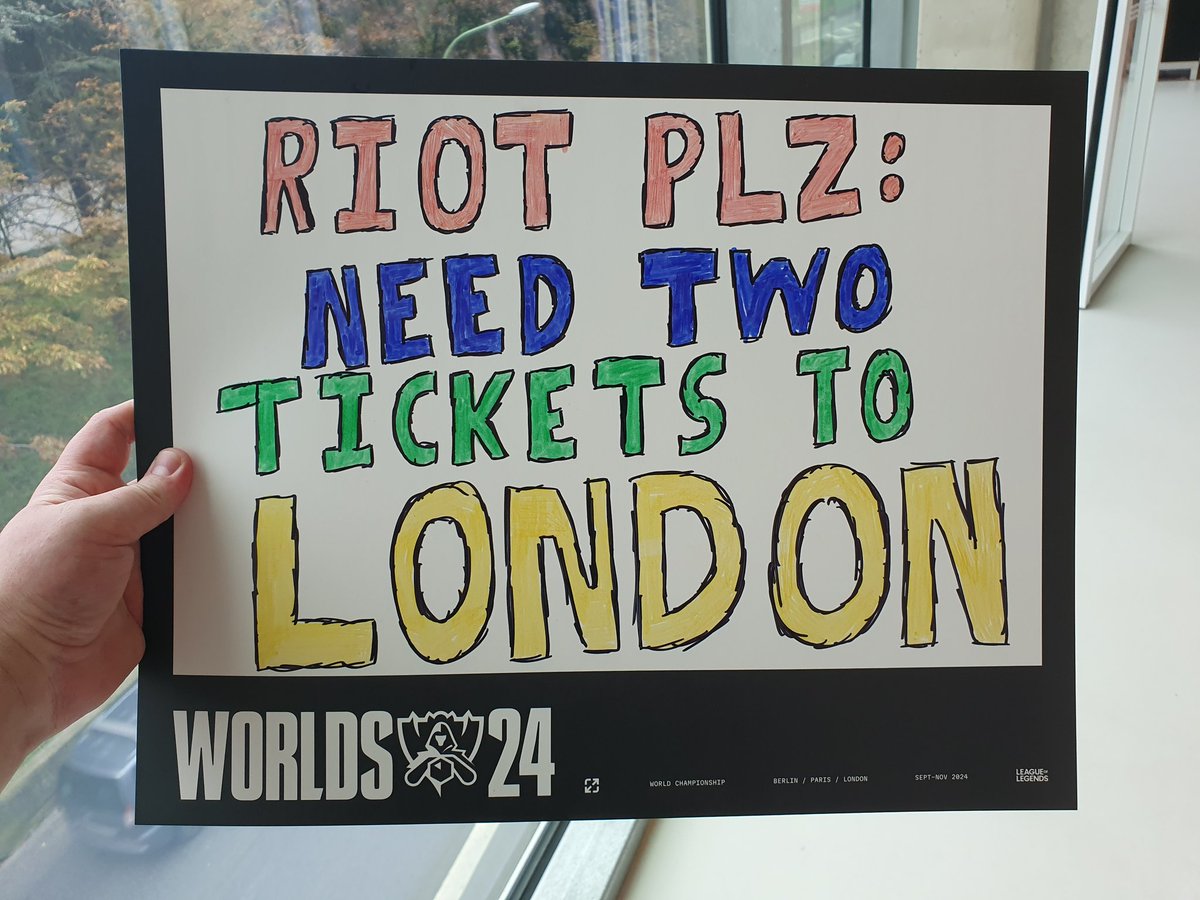 The129_UK's tweet photo. Here for my potential last day of Worlds. @lolesports pls make the dream come true. 🙏🇬🇧 #Worlds2024 https://t.co/MoRHO9eg1B
