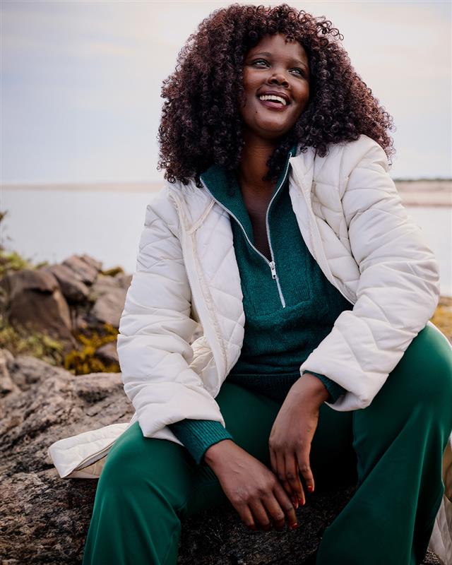 Cozying in or venturing out? All-new LIVI has you *all set* for the holidays, no matter what’s on your agenda. 
Shop: spr.ly/6013q7vat