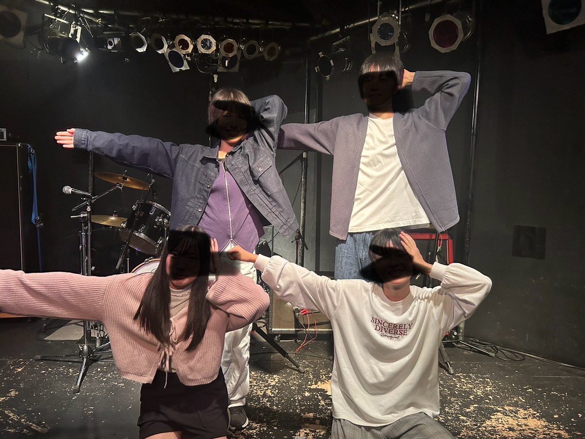M_Z_muse's tweet photo. 本日は長野高校主催、ぶっとんびふぇすたでした！！！
みゅーず2回目のSKY様でのライブとして出演させていただきました。
ちなみに写真はwithout Dr.となっております！ https://t.co/iacp4uhcZ2