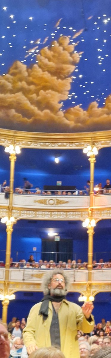 ragcomm's tweet image. Gli anni del Territorio "libero" di Trieste e il ritorno della Città all'Italia. Emozioni da condividere.  
Perché non fanno parte del programma scolastico almeno della zona "A" ? triste che  nessuno ne parli ai ragazzi.