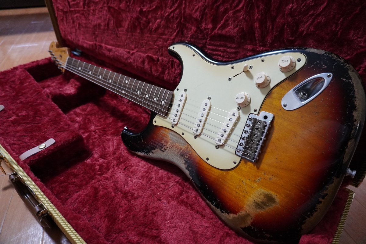 TwgCom's tweet photo. @mukuchi_chan Fender Mexico
Road Wornです！
身の丈にあった唯一無二の相棒です♪ https://t.co/epK3HCEyqp