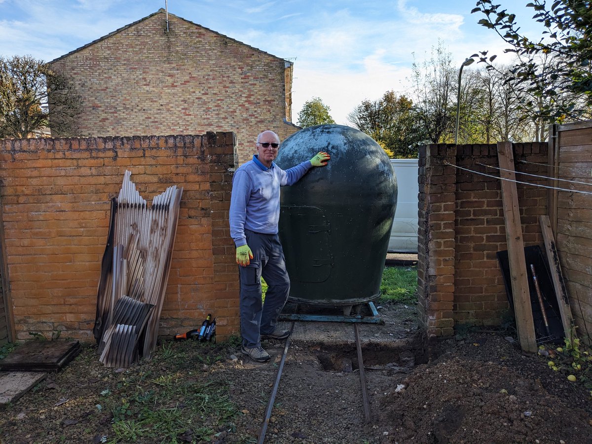 Phil Crump tweet media