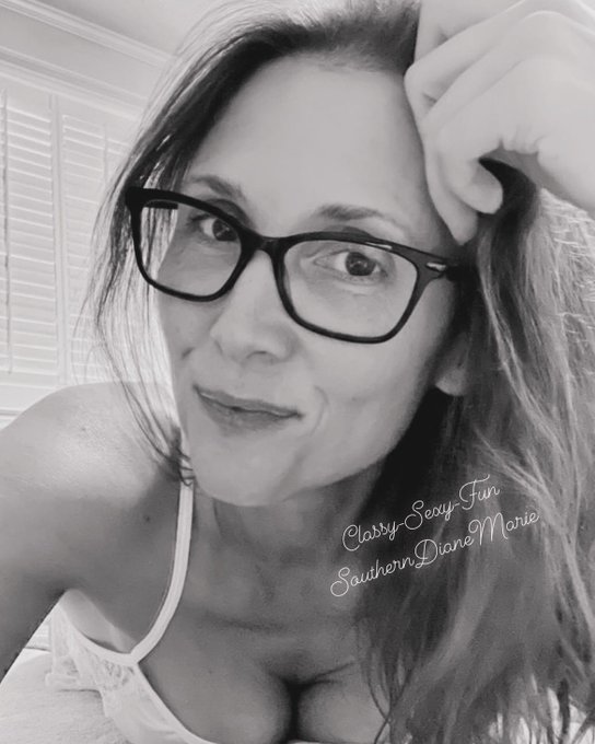 Have a nice day friends 😍 https://t.co/ewcn5vTtuw