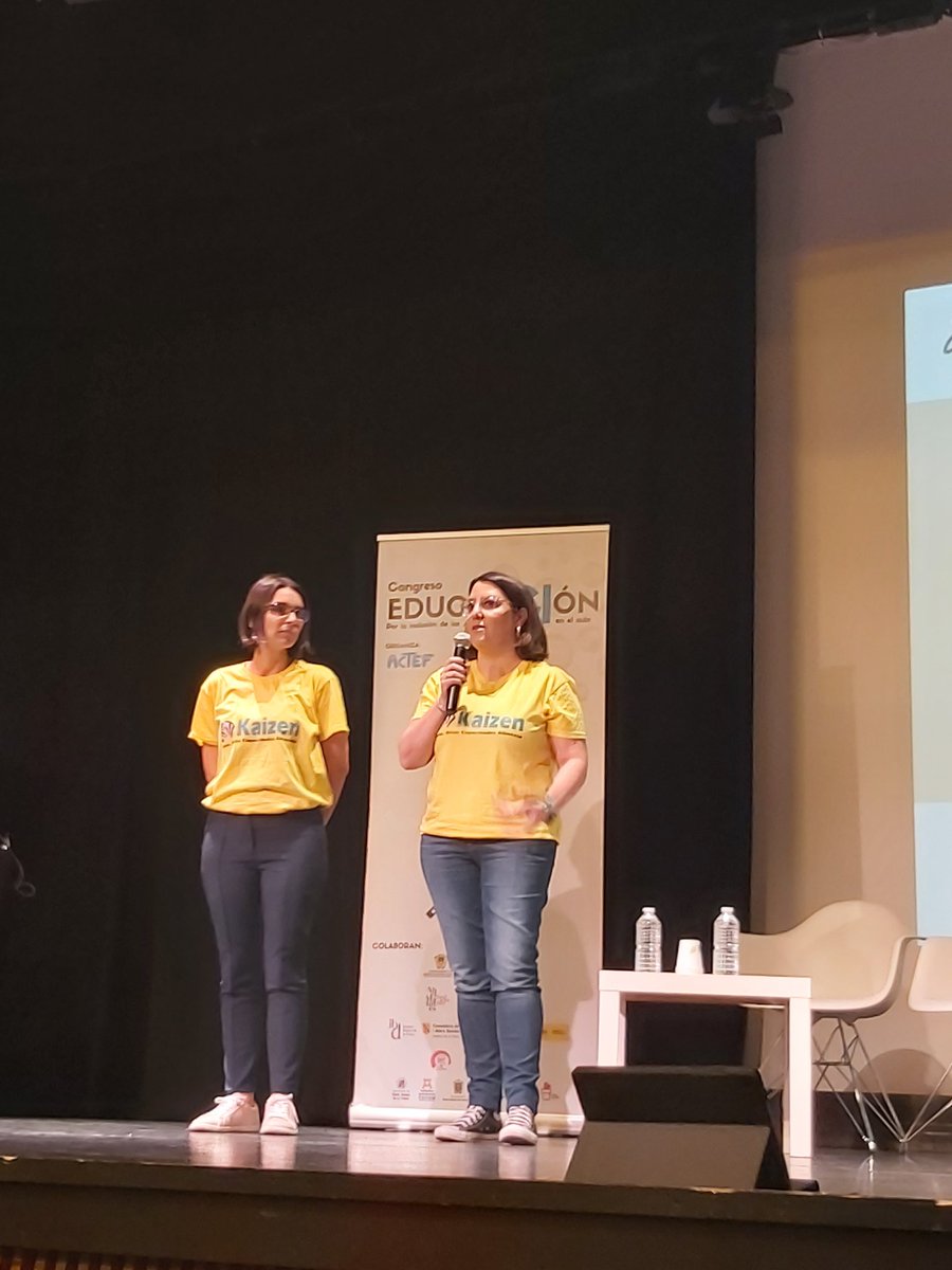 Congreso #educACIon
Han presentado elcorto @Marta_Kaizen
Silvia Fernandez y Verónica Soles.
Palabras niña ACI (Marta 2023)
He intentado parecerme a las demás, pero es agotador.

#AACCnoMASmitos #AACCniñasvisibles #AACCevaluaYAactua